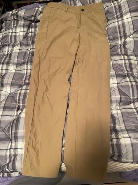 Men's Khaki Straight-Leg Chinos - Tan